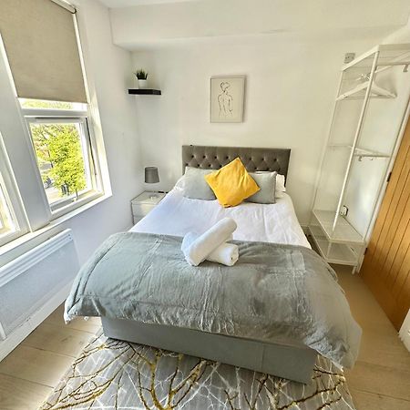 Cosy En-Suite Room In Stratford Londres Exterior foto