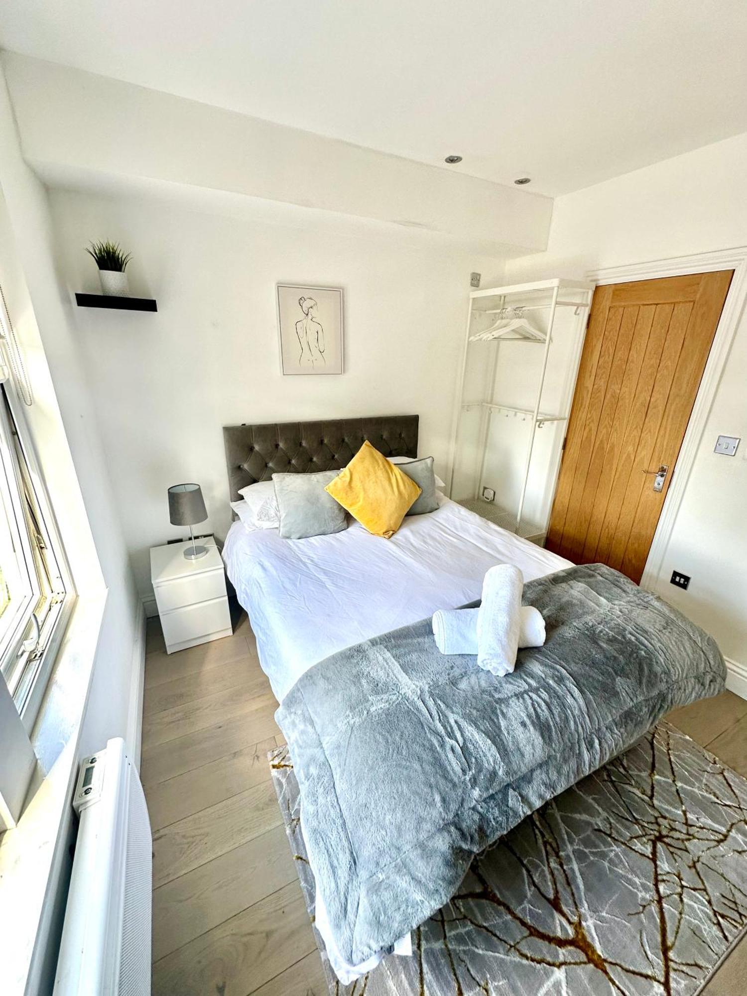 Cosy En-Suite Room In Stratford Londres Exterior foto